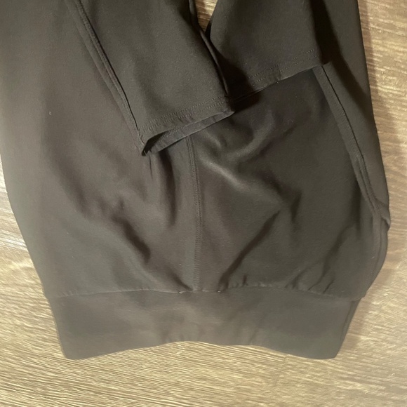 Trousers - Picture 5 of 9